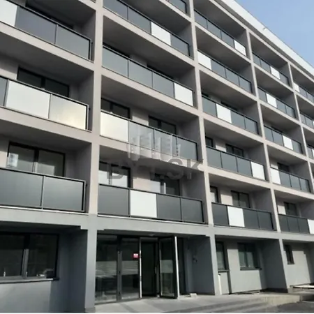 Centrum S Parkovanim *